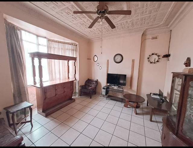 3 BEDROOM HOUSE FOR SALE IN ELSBURG